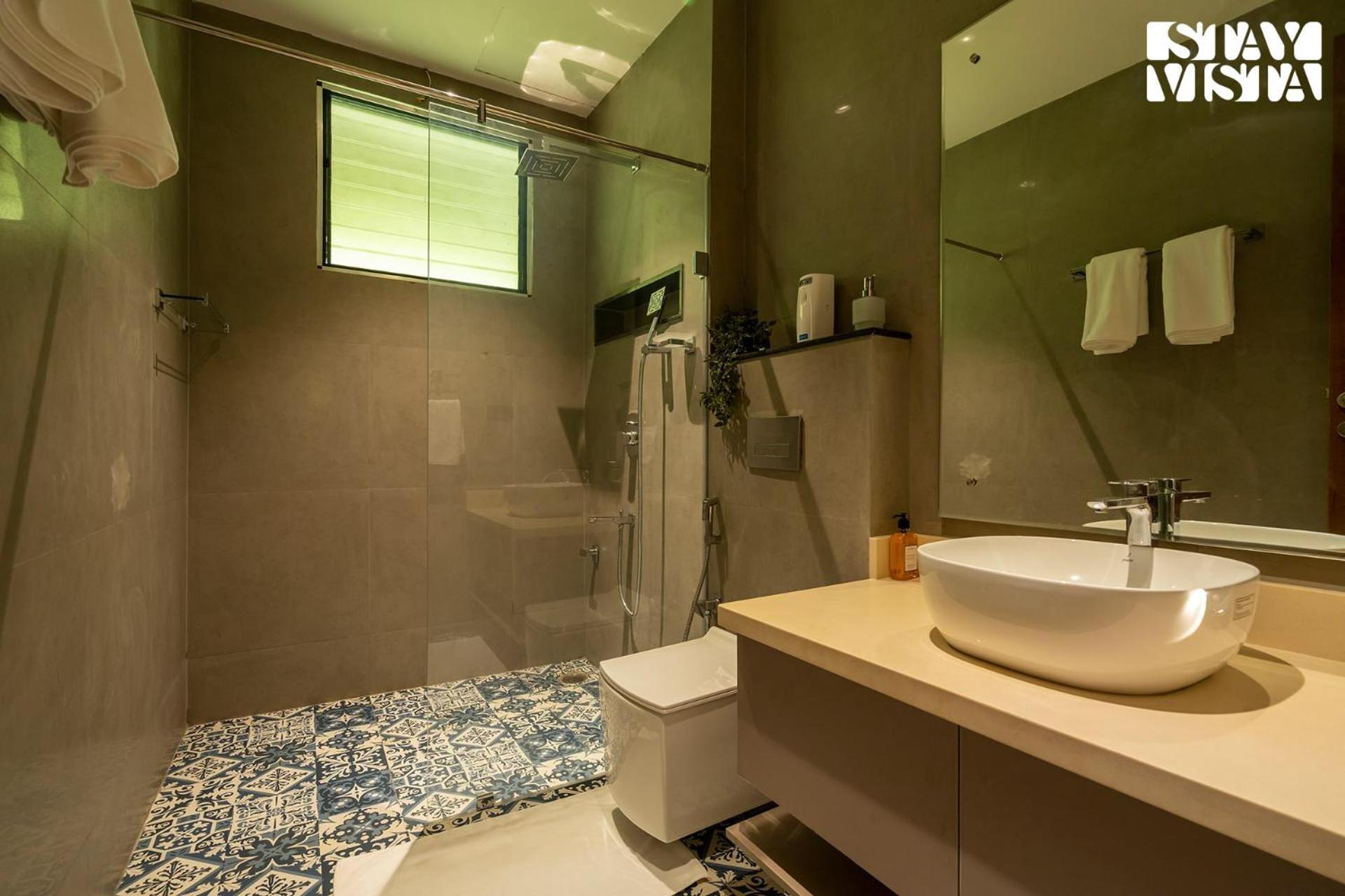 Stayvista At M Villa With Breakfast Included Bangalore Buitenkant foto