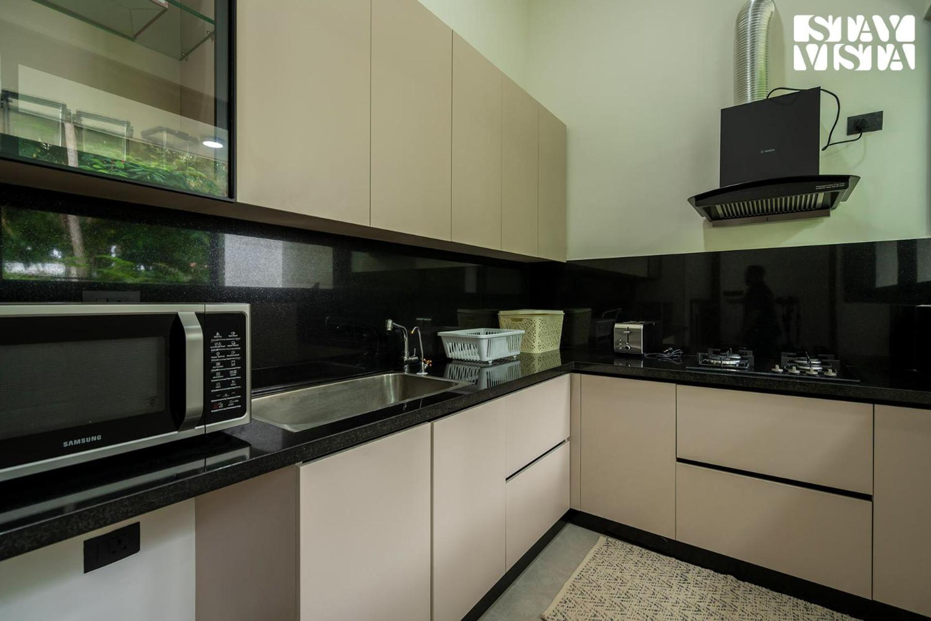 Stayvista At M Villa With Breakfast Included Bangalore Buitenkant foto